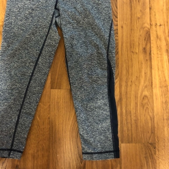 Zella Cropped Work Out Pants - Picture 2 of 5